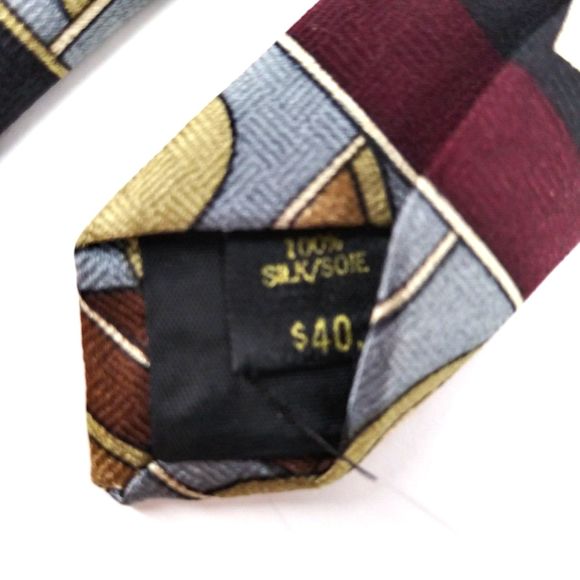 Stuart Brooks Mens Necktie 100% Silk Black Red Geometric Tie - 57.50" x 3.75" - Picture 6 of 6